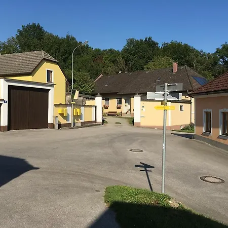 Haus Am Wanderweg Holiday home Melk